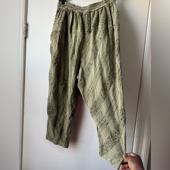 Free People Textured Khaki Joggers - Picture 11 of 12